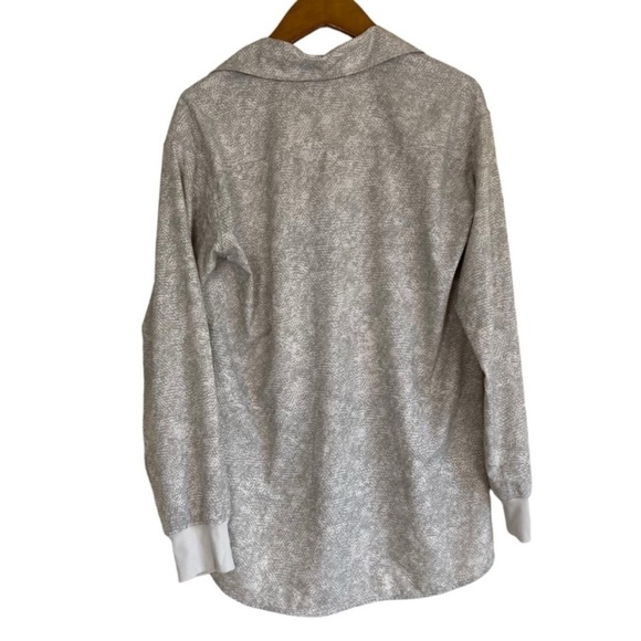 Athleta ‘Zuma’ Relaxed Long Sleeve Blouse Collared Tunic Shirt in Viper Grey - Picture 10 of 16